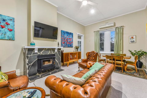 The Jazz B & B - Redcliffe Tourism 1
