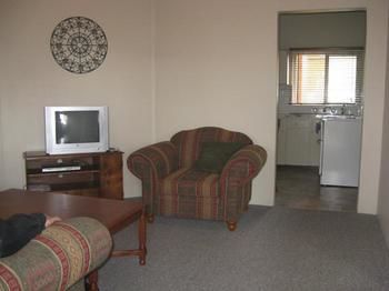 Accommodation Choices - Redcliffe Tourism 4