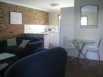 Accommodation Choices - Redcliffe Tourism 5