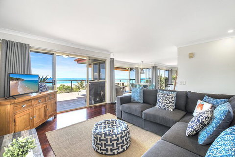 Blue Haven - 7 Egret Street - Redcliffe Tourism 4