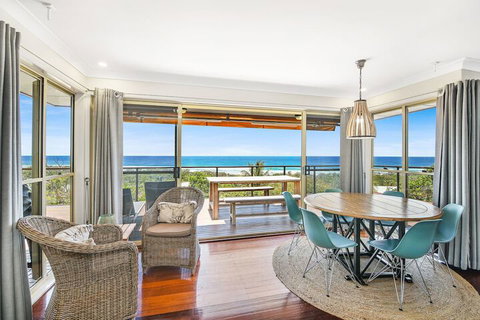 Blue Haven - 7 Egret Street - Redcliffe Tourism 1