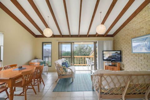 Galleries 3 - 3/28 Peregian Esplanade - Redcliffe Tourism 0