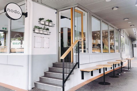 Chester & Ella Apartments - Redcliffe Tourism 2