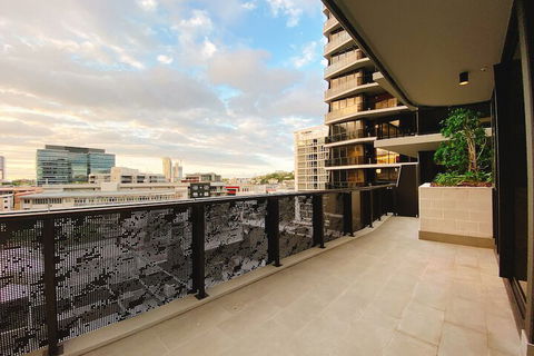Chester & Ella Apartments - Redcliffe Tourism 1