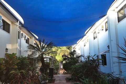 Ash Palms Motor Inn - Redcliffe Tourism 1