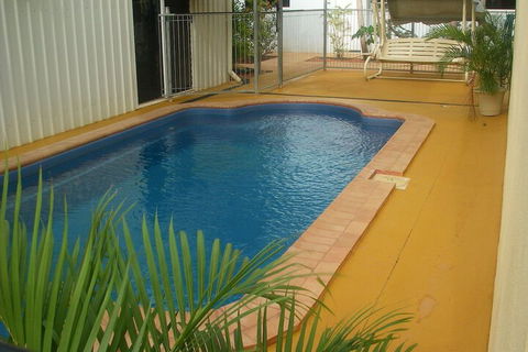 Ash Palms Motor Inn - Redcliffe Tourism 7