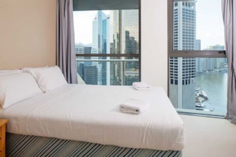 Amazing CBD 2BD Apartment W / Parking & Pool! - Redcliffe Tourism 0