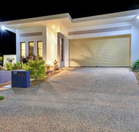 Luxury Darwin City Lights Jacuzzi Central Location Large House New Furnishings - Redcliffe Tourism