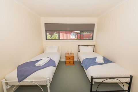 Allure - Redcliffe Tourism 3
