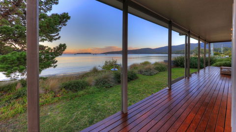 Tides Reach - Essentially Tas Dover - Redcliffe Tourism 3