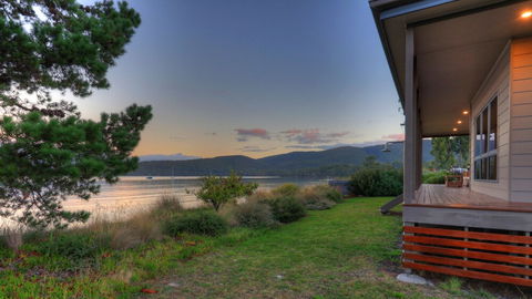 Tides Reach - Essentially Tas Dover - Redcliffe Tourism 2