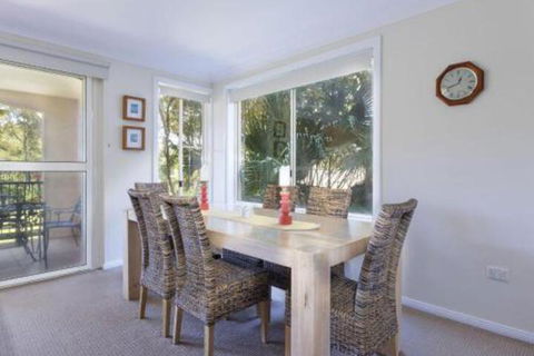 Aquarius Apartment 3 - Redcliffe Tourism 5
