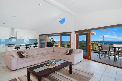 Byron At Lennox - Redcliffe Tourism 4