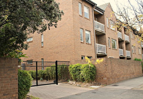 Adelaide Dresscircle Apartments - Archer Street - Redcliffe Tourism 3