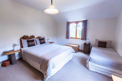 Herons Rise Vineyard Accommodation - Redcliffe Tourism 6