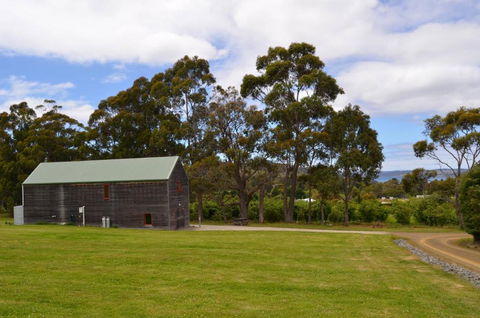 Herons Rise Vineyard Accommodation - Redcliffe Tourism 1