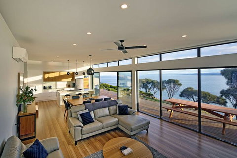 Freycinet Coastal Retreat - Redcliffe Tourism 5