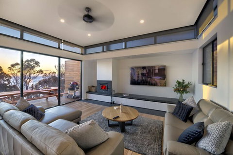 Freycinet Coastal Retreat - Redcliffe Tourism 6