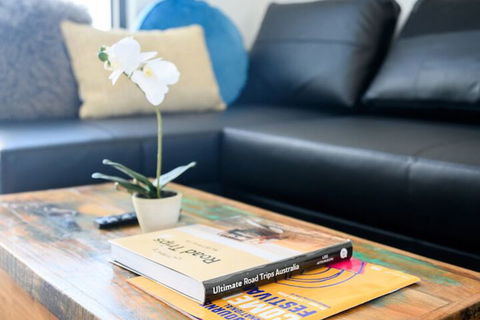JUDD A Stylish Abode Awaits You - Redcliffe Tourism 4