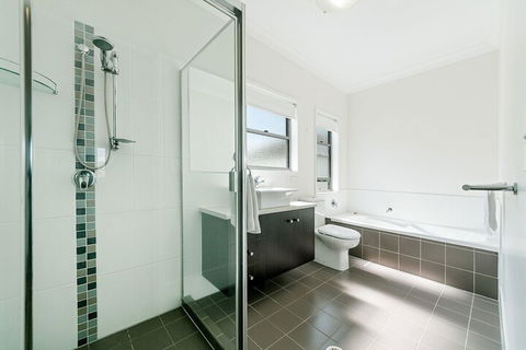 Redcliffe Holiday Accommodation - Redcliffe Tourism 2