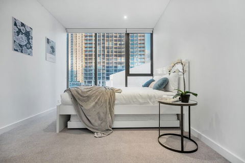 I02-china Town Luxury Service Apartment - Redcliffe Tourism 3