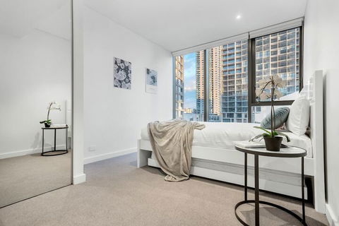 I02-china Town Luxury Service Apartment - Redcliffe Tourism 4