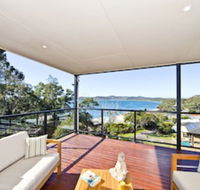 Wanda Point House - Redcliffe Tourism