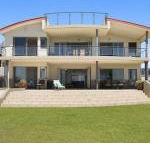Lennox on the Beach Unit 2 Lennox Head - Redcliffe Tourism