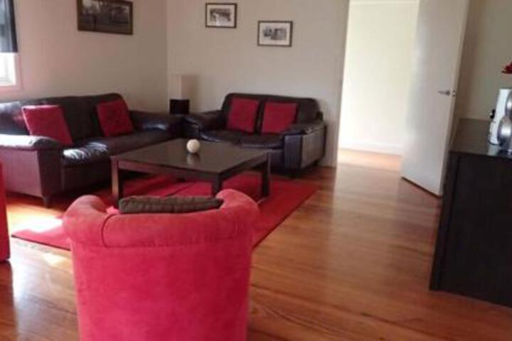 Mansfield VIC Redcliffe Tourism