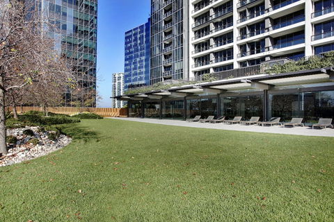 Corporate Keys - Freshwater Place - Redcliffe Tourism 2