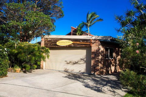 Benjis By The Sea - Redcliffe Tourism 5