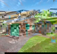 Fountain View Villa - Q Stay - Redcliffe Tourism