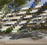 On Palm Cove Beachfront Apartments - Redcliffe Tourism