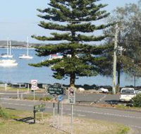 3 Bedroom House at Sandy Point Road 151 - Redcliffe Tourism