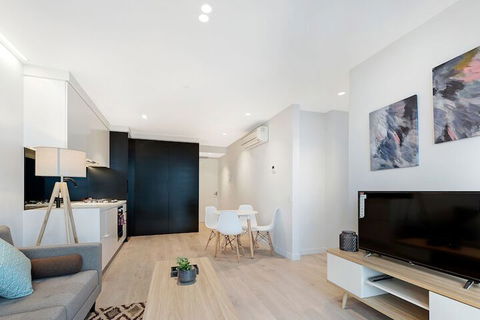 IFSuites (IFSTAYS) Light House Apartment - Redcliffe Tourism 4