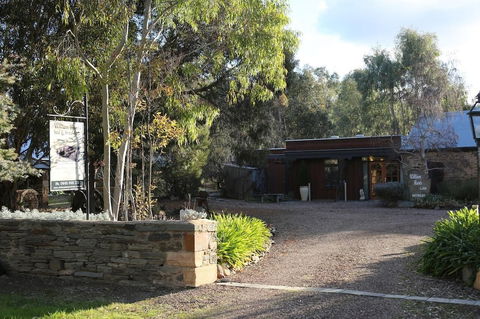 William Hunt's Retreat - Redwood Studio - Redcliffe Tourism 0