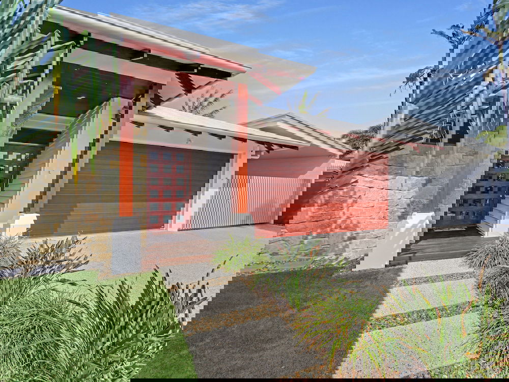  Redcliffe Tourism