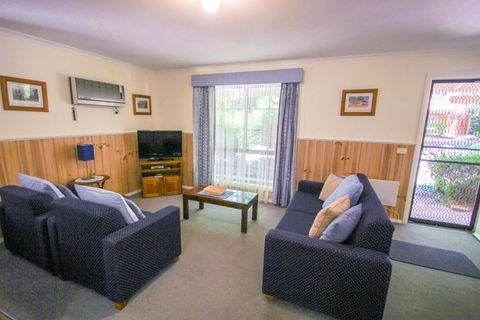 Amber Cottage - Redcliffe Tourism 4