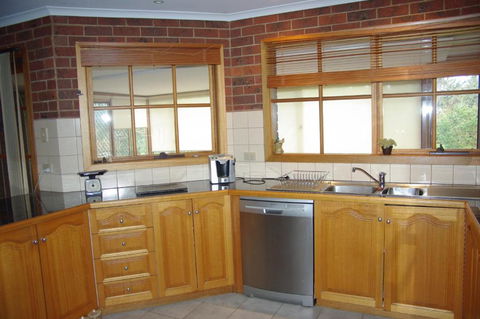 Getawaytoaljon - Redcliffe Tourism 2