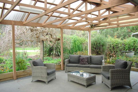 Getawaytoaljon - Redcliffe Tourism 3