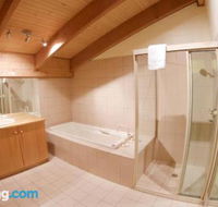 Snow Ski Apartments 38 - Redcliffe Tourism