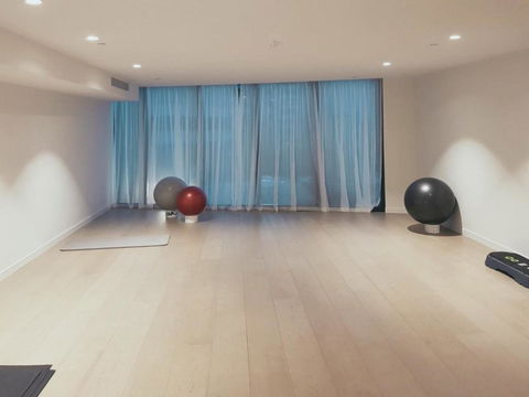 Luxury CBD Pool Gym & Spa - Redcliffe Tourism 2