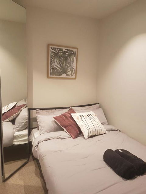 Luxury CBD Pool Gym & Spa - Redcliffe Tourism 3