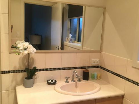 Apartment 229 Mount Gambier - Redcliffe Tourism 2