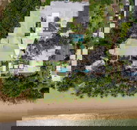 Beachfront Apt In Alamanda Beachfront Resort 25 - Redcliffe Tourism