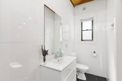 BLUE APPLE LODGE - Redcliffe Tourism 6