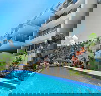 Sea Forever on Azure Airlie Beach - Redcliffe Tourism