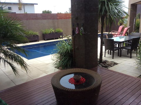 Pacific Paradise - Redcliffe Tourism 5