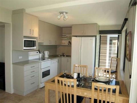 AtBLUEYS - Redcliffe Tourism 6
