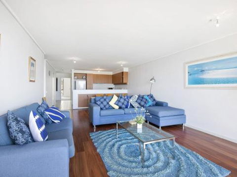 APARTMENT 11 PACIFIC APARTMENTS - Redcliffe Tourism 6